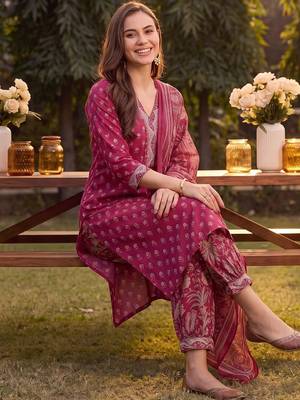 women ethnic motifs printed regular mirror work cotton kurta with harem pants & with dupatta 1
