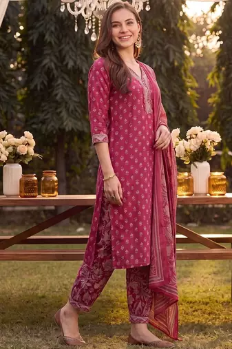 women ethnic motifs printed regular mirror work cotton kurta with harem pants & with dupatta