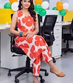 women floral printed regular cotton kurta with trousers