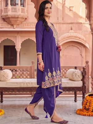 women ethnic motifs embroidered regular thread work kurta with patiala & with dupatta 4