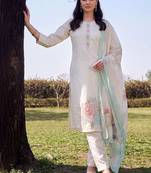 women floral embroidered regular thread work kurta with trousers & with dupatta