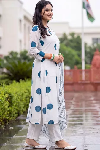 women printed regular cotton kurta with trousers & with dupatta