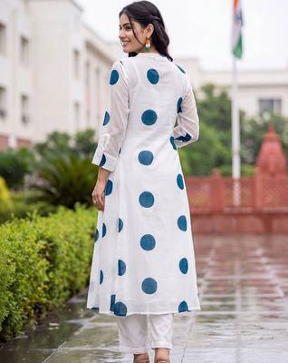 women printed regular cotton kurta with trousers & with dupatta 6