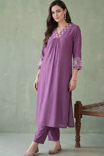 women ethnic motifs embroidered regular thread work kurta with trousers