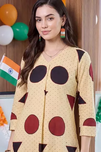 women printed regular cotton kurta with trousers