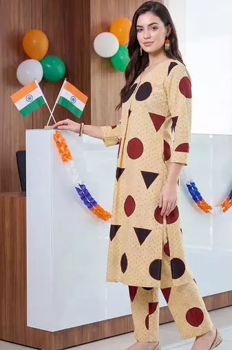women printed regular cotton kurta with trousers