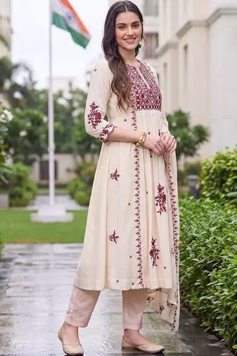 women ethnic motifs embroidered empire thread work kurta with trousers & with dupatta