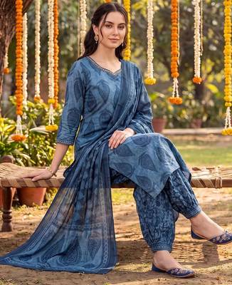 women ethnic motifs printed regular cotton kurta with patiala & with dupatta 1