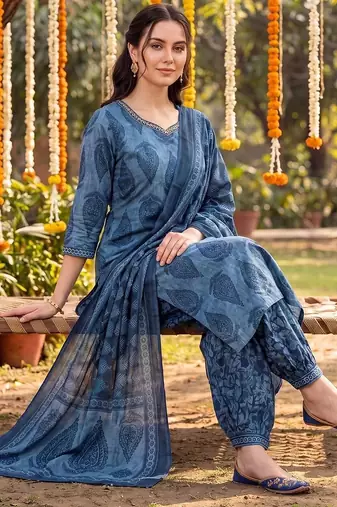women ethnic motifs printed regular cotton kurta with patiala & with dupatta
