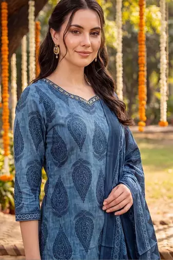 women ethnic motifs printed regular cotton kurta with patiala & with dupatta