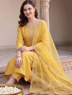 women regular sequinned kurta with trousers & with dupatta 1