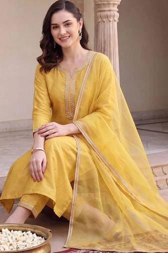 women regular sequinned kurta with trousers & with dupatta