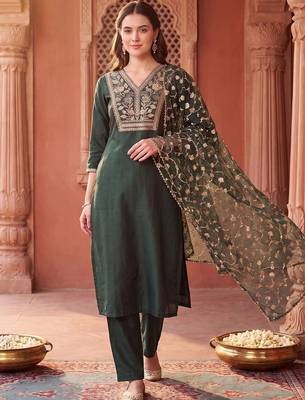 women ethnic motifs embroidered regular thread work liva kurta with trousers & with dupatta 1