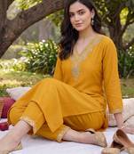 women ethnic motifs embroidered regular thread work kurta with trousers