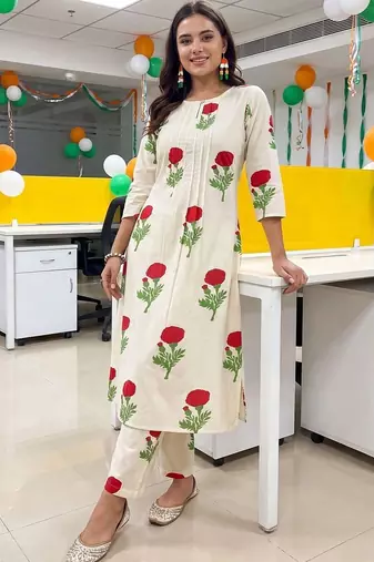 women floral printed regular cotton kurta with trousers