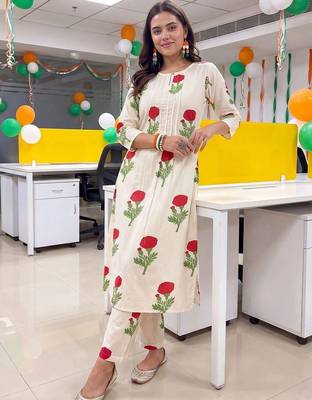 women floral printed regular cotton kurta with trousers 6