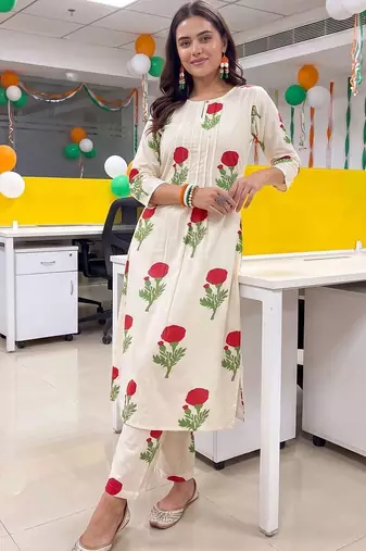 women floral printed regular cotton kurta with trousers