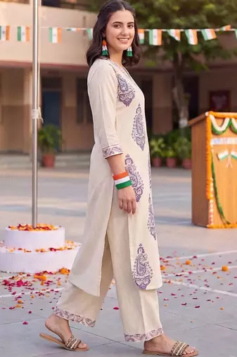 women ethnic motifs printed regular cotton kurta with palazzos