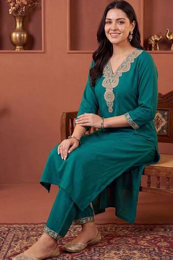 women ethnic motifs embroidered regular thread work kurta with trousers