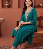 women ethnic motifs embroidered regular thread work kurta with trousers