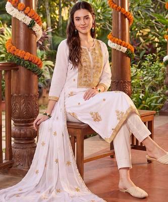 women ethnic motifs embroidered regular kurta with trousers & with dupatta 4