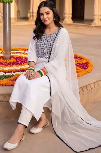 women ethnic motifs embroidered regular thread work kurta with trousers & with dupatta