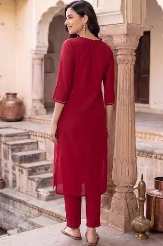 women ethnic motifs embroidered regular thread work kurta with trousers