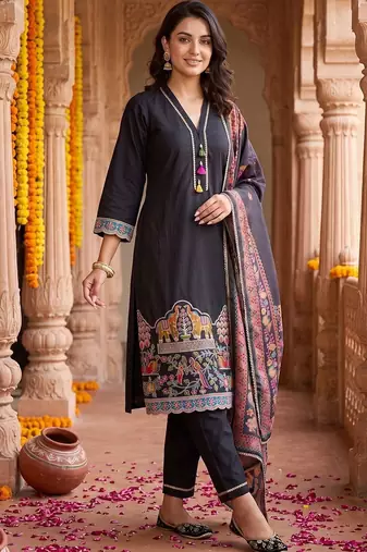 embroidered regular thread work kurta with trousers & with dupatta