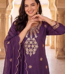 women ethnic motifs embroidered regular thread work kurta with trousers & with dupatta
