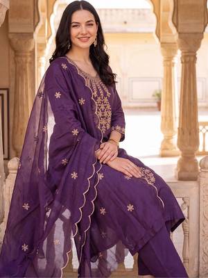 women ethnic motifs embroidered regular thread work kurta with trousers & with dupatta 3