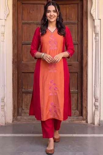 women floral embroidered regular thread work kurta with trousers