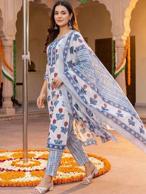 women floral printed regular cotton kurta with trousers & with dupatta 1