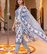 women floral printed regular cotton kurta with trousers & with dupatta