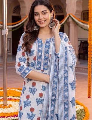 women floral printed regular cotton kurta with trousers & with dupatta 3