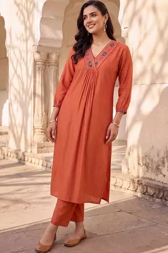women ethnic motifs embroidered regular thread work liva kurta with trousers
