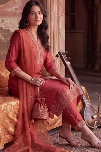 women ethnic motifs embroidered regular thread work kurta with trousers & with dupatta