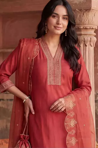 women ethnic motifs embroidered regular thread work kurta with trousers & with dupatta