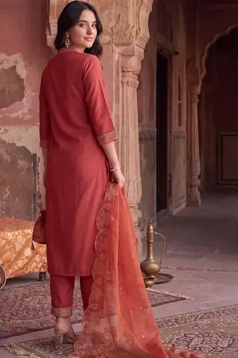women ethnic motifs embroidered regular thread work kurta with trousers & with dupatta