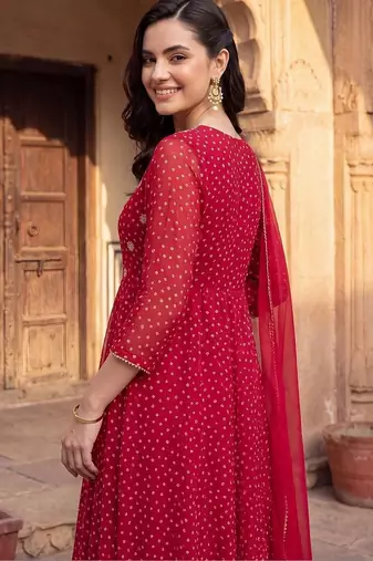 women ethnic motifs printed regular thread work kurta with trousers & with dupatta