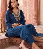 women ethnic motifs embroidered regular kurta with trousers & with dupatta