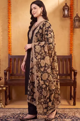 women regular thread work kurta with palazzos & with dupatta