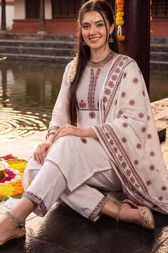 women ethnic motifs embroidered regular thread work cotton kurta with trousers & with dupatta