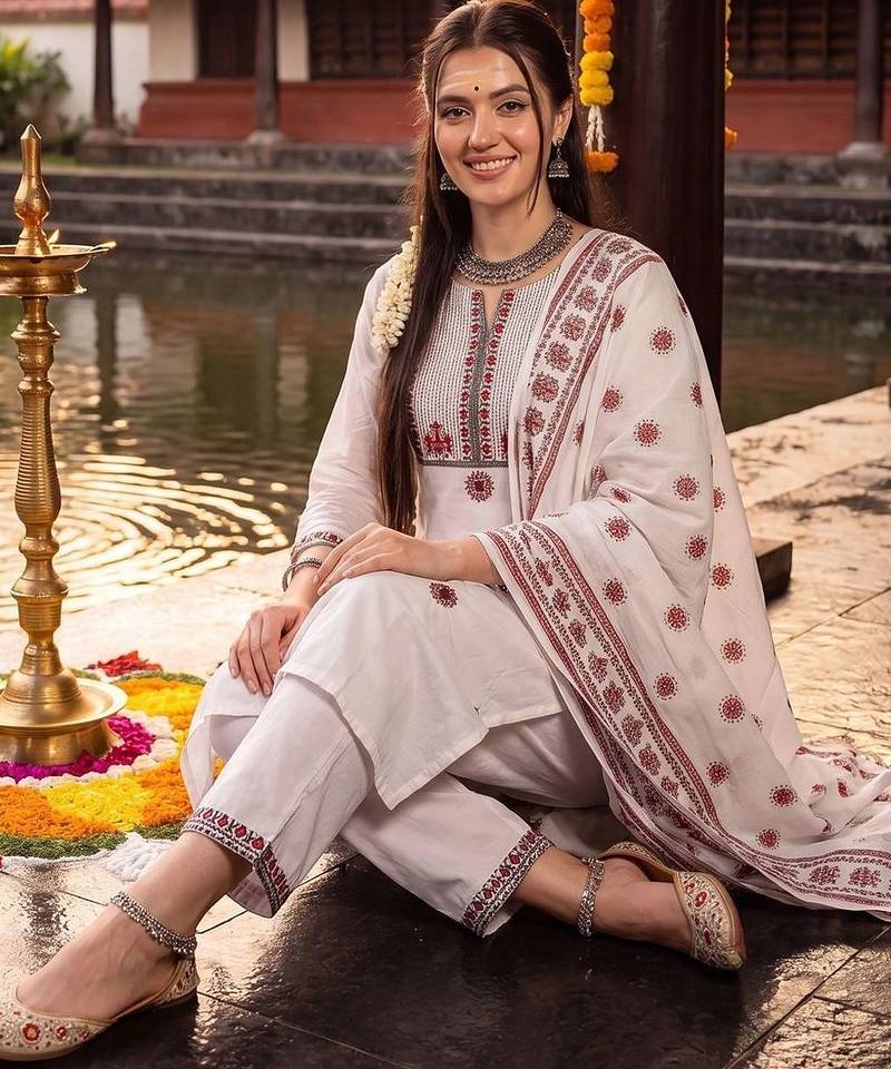 women ethnic motifs embroidered regular thread work cotton kurta with trousers & with dupatta