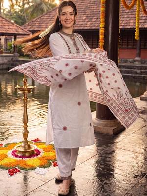 women ethnic motifs embroidered regular thread work cotton kurta with trousers & with dupatta 2