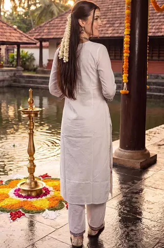 women ethnic motifs embroidered regular thread work cotton kurta with trousers & with dupatta