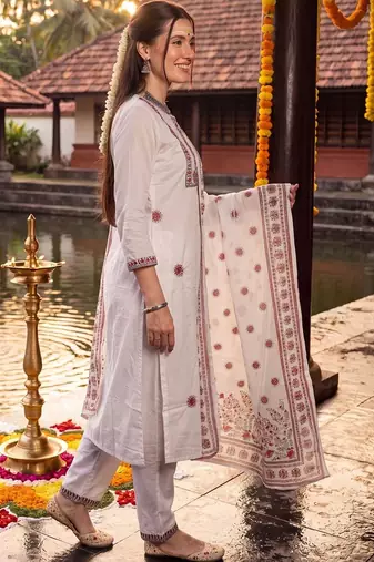 women ethnic motifs embroidered regular thread work cotton kurta with trousers & with dupatta