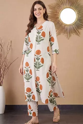 women floral printed regular cotton kurta with trousers