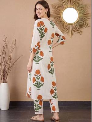 women floral printed regular cotton kurta with trousers 6