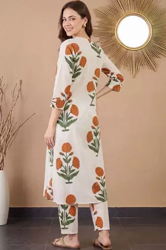 women floral printed regular cotton kurta with trousers