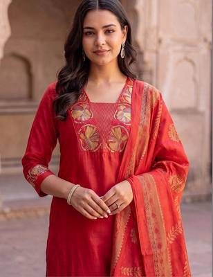 women ethnic motifs embroidered regular thread work kurta with trousers & with dupatta 2